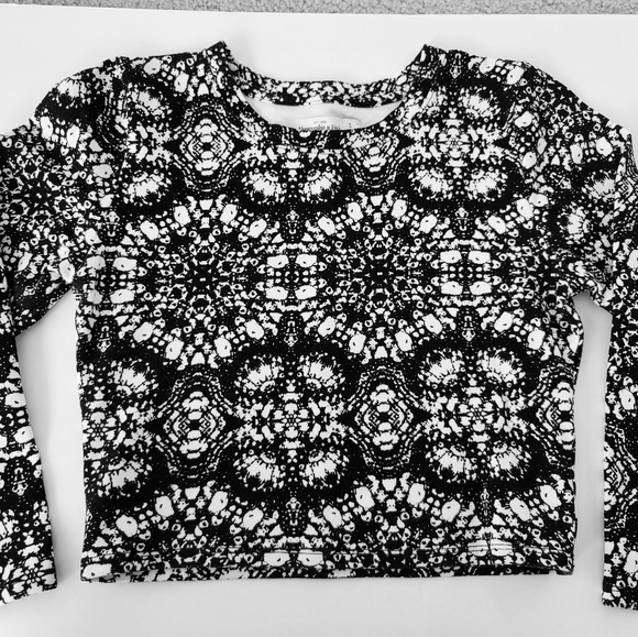 Abercrombie and Fitch Crop Top, Black and white stripes, Small - Picture 2 of 2